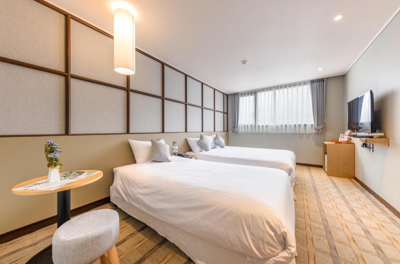 Shin Shin Hotel Cheonjiyeon Seogwipo-stad Buitenkant foto