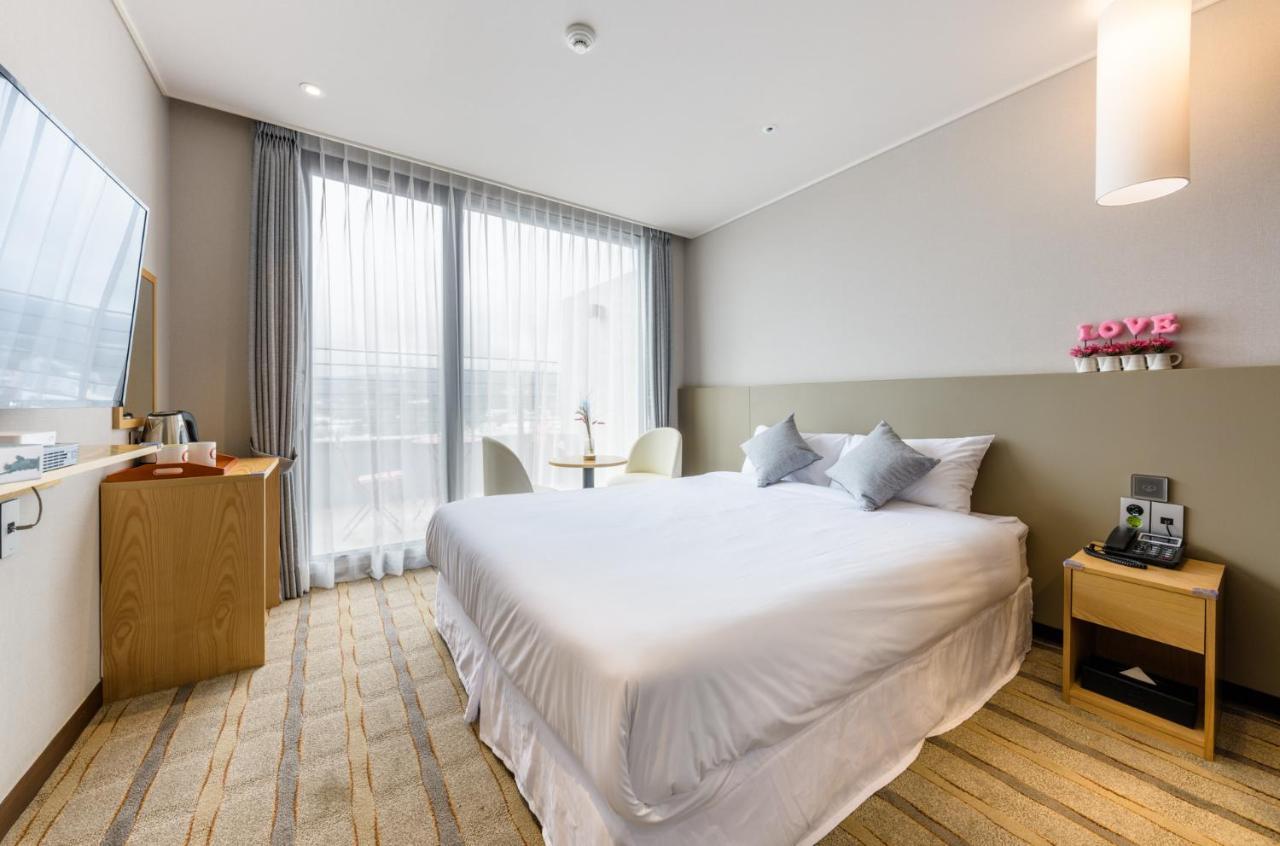 Shin Shin Hotel Cheonjiyeon Seogwipo-stad Buitenkant foto